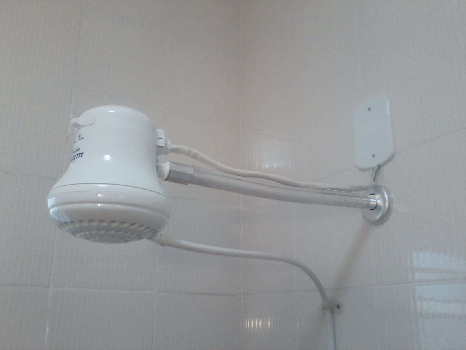 Chuveiro Elétrico em Ribeirão Preto: Instalação, Manutenção e Segurança com Eletricista chuveiro eletrico 1